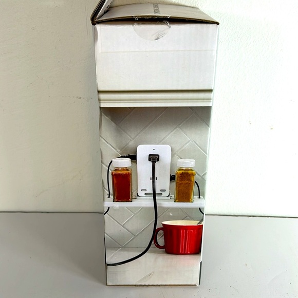 Sharper Image NIB Socket Shelf Ultra Add Shelves To Any Outlet Indoor Use Only - Picture 2 of 10